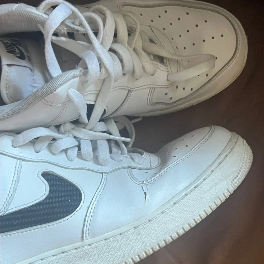 Nike Air White and Black Low-Top Sneakers